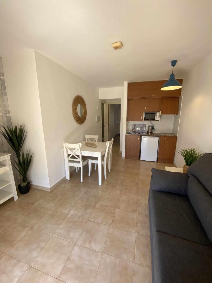 Apartamento Bajo Con Piscina Macarella Cala'N Blanes  Exterior photo
